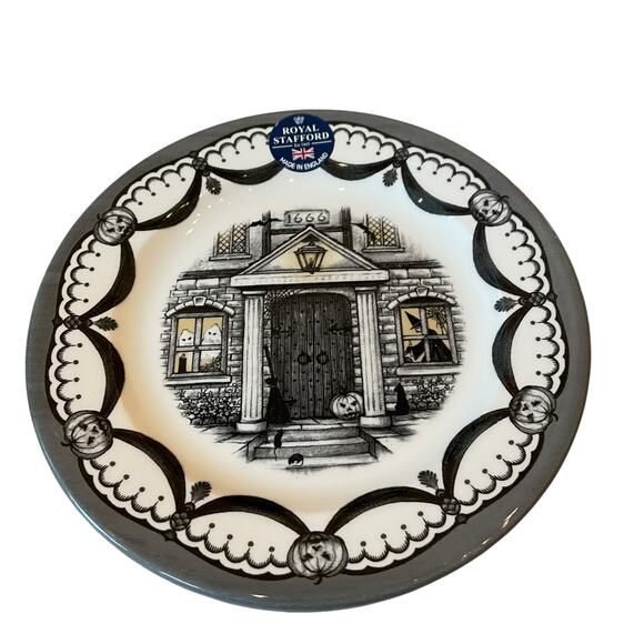 Royal Stafford Halloween Haunted House Salad Plates 8.5in Porcelain Set of 4 New - Picture 11 of 12